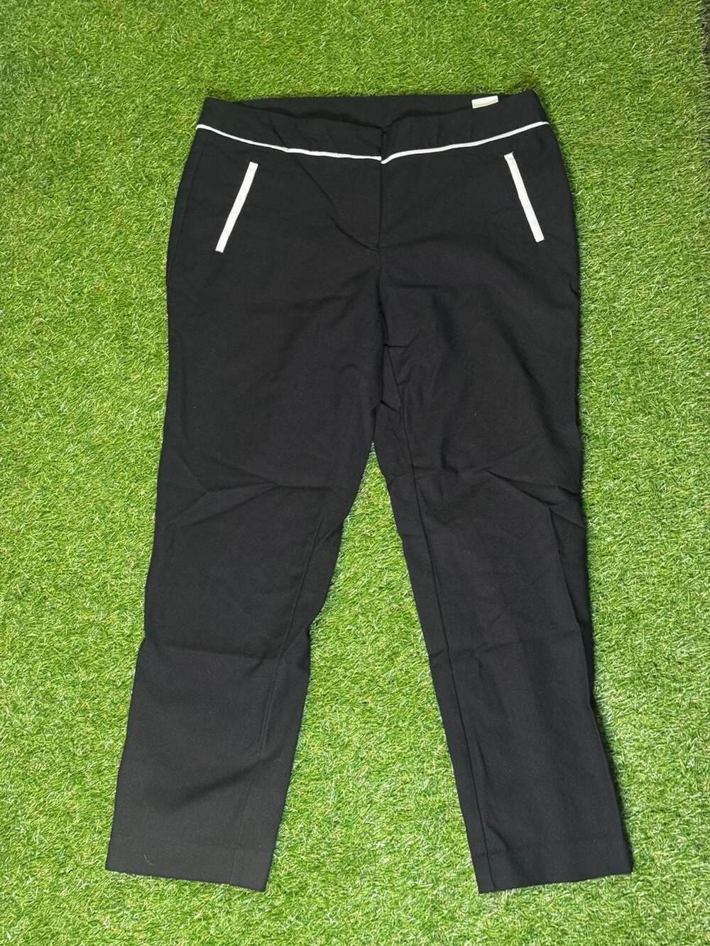 Anne Klein Black Dress Pants with White Piping Detail Size 8